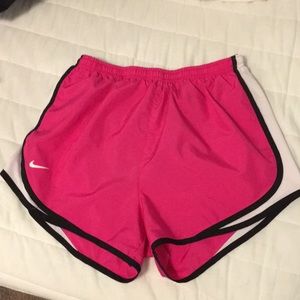 Nike Shorts (norts)